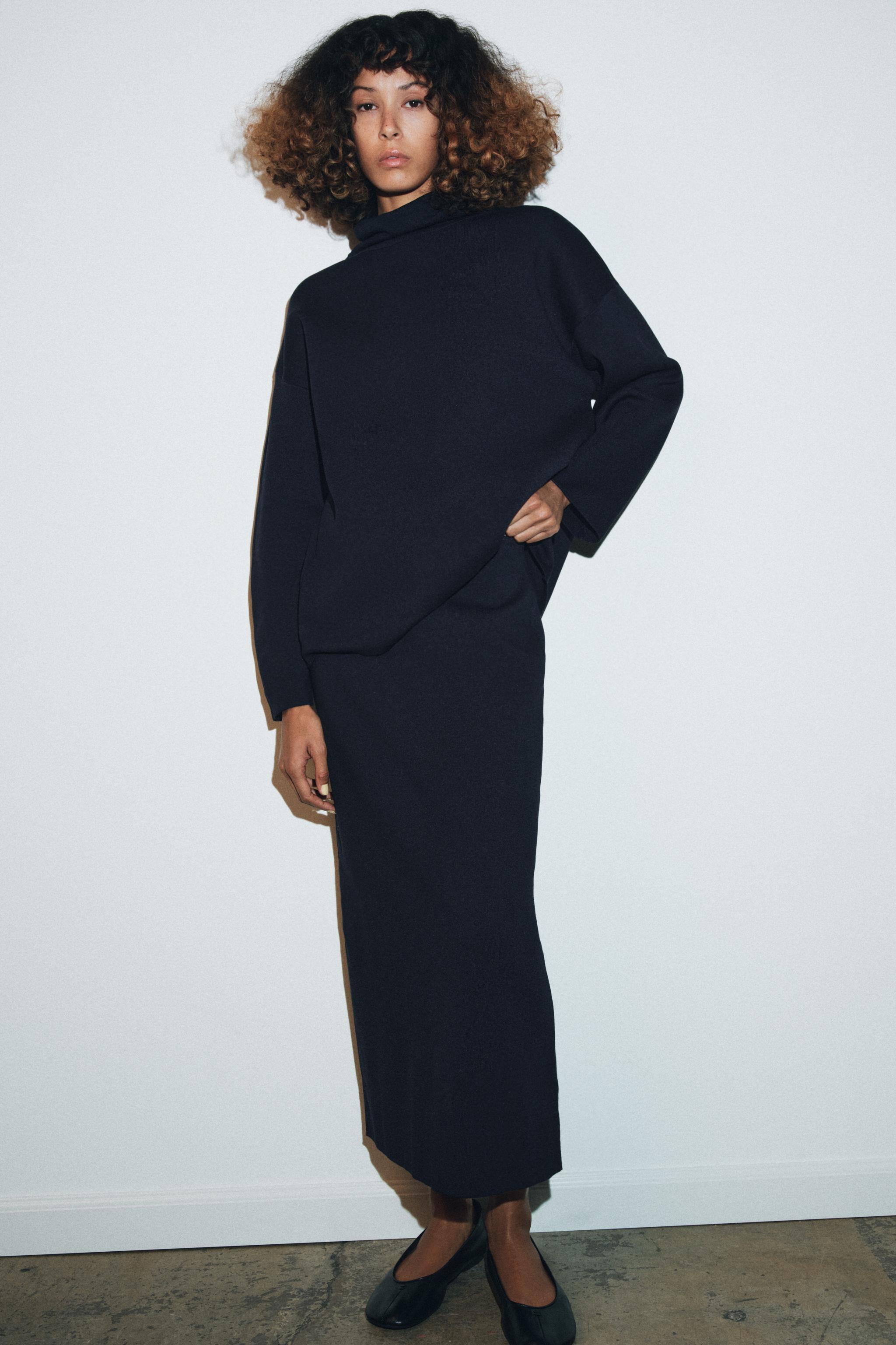 SAIA DE TRICÔ COM CINTURA ELÁSTICA - Azul-marinho | ZARA Brasil