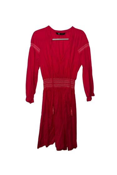 VESTIDO DETALLE