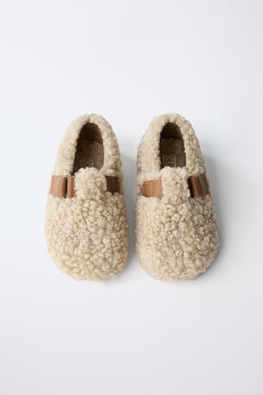 CHAUSSURES BAREFOOT EFFET MOUTON - Blanc écru de Zara - Image 8
