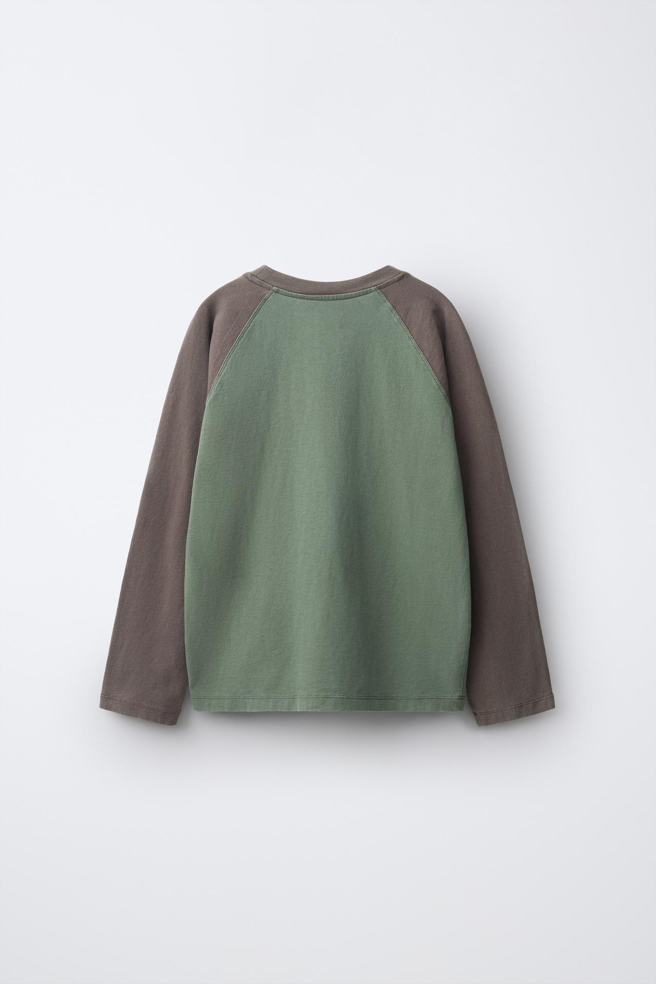 CONTRAST RAGLAN LONG SLEEVE T-SHIRT — Greenish