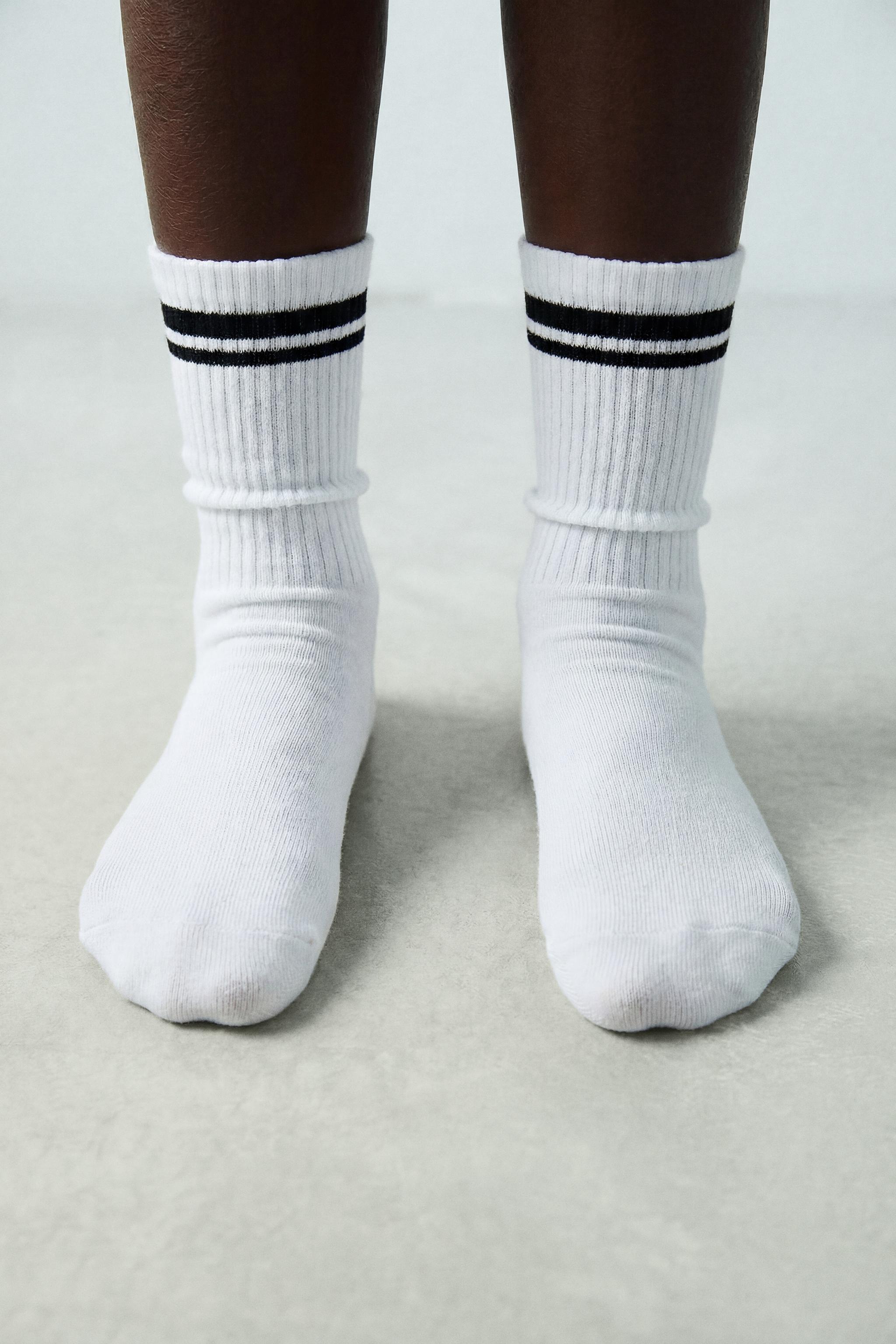 THREE-PACK OF SPORTY STRIPED HIGH SOCKS