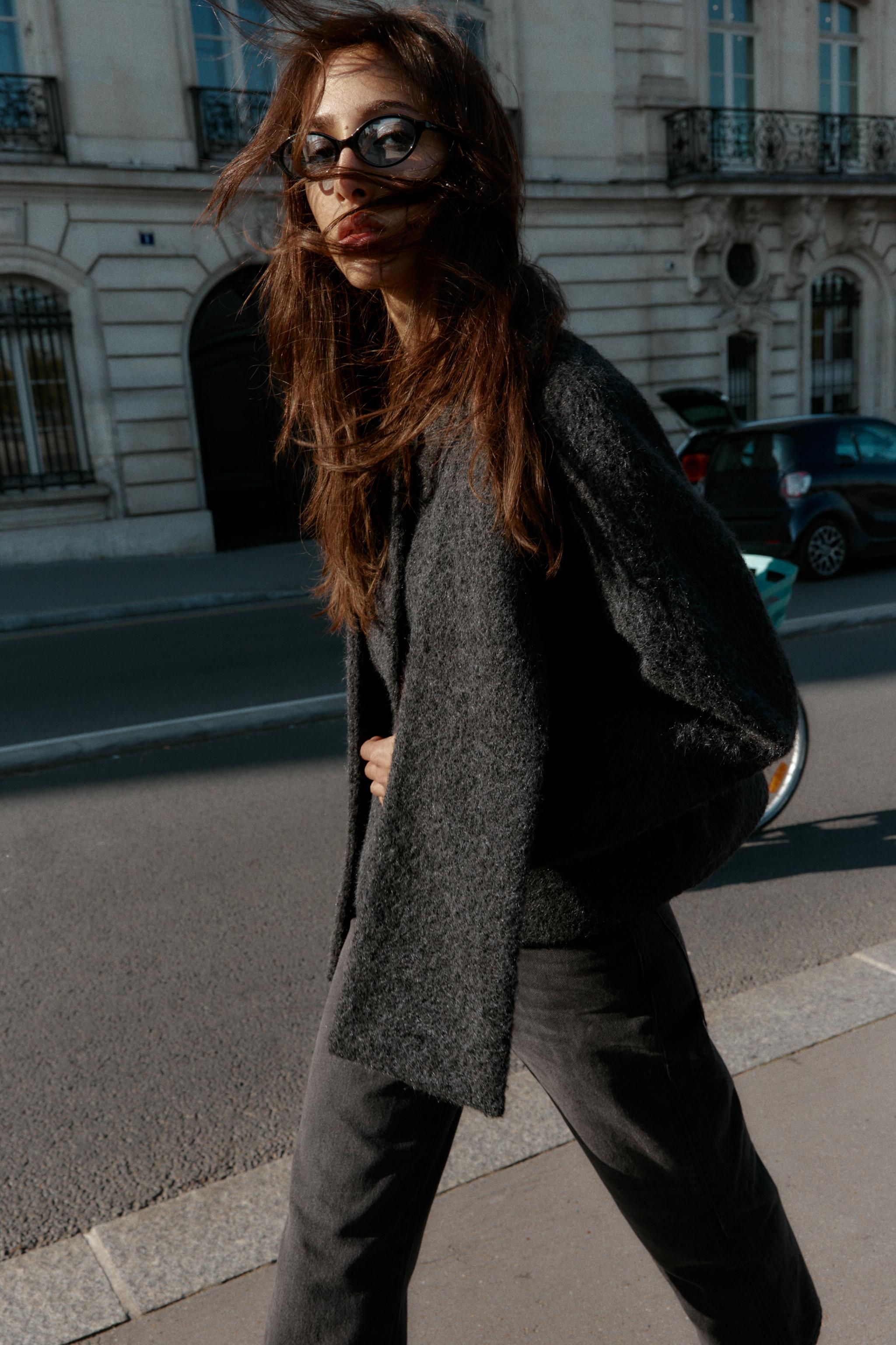 グレープさん ブークレスカーフ付きショートコート - ダークグレー | ZARA