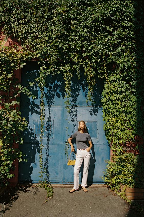 RIBBED KNIT SWEATER WITH BOWS