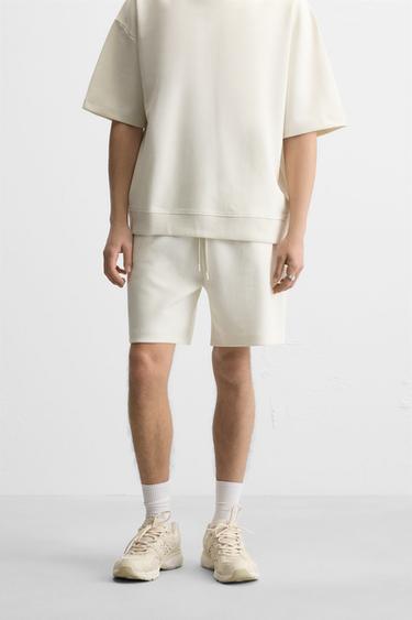 INTERLOCK TEXTURED BERMUDA SHORTS - Oyster-white by Zara