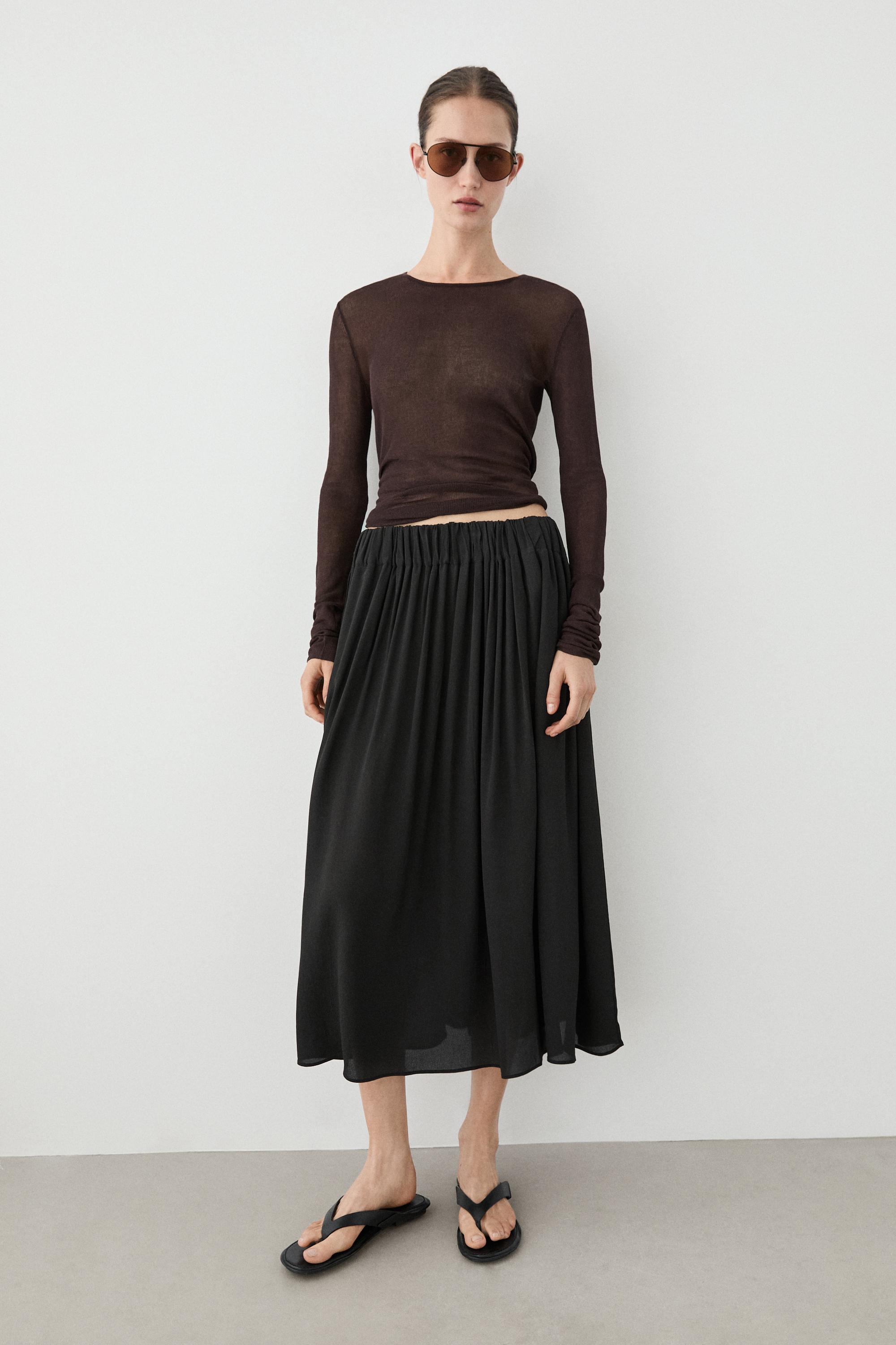 Pleated midi skirt