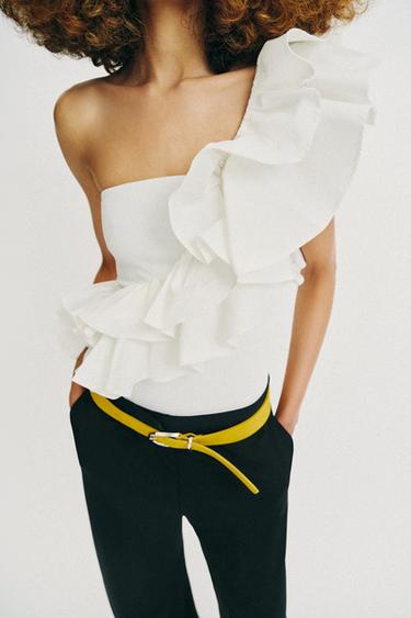 BODY ASYMÉTRIQUE À VOLANT - Blanc cassé de Zara - Image 1
