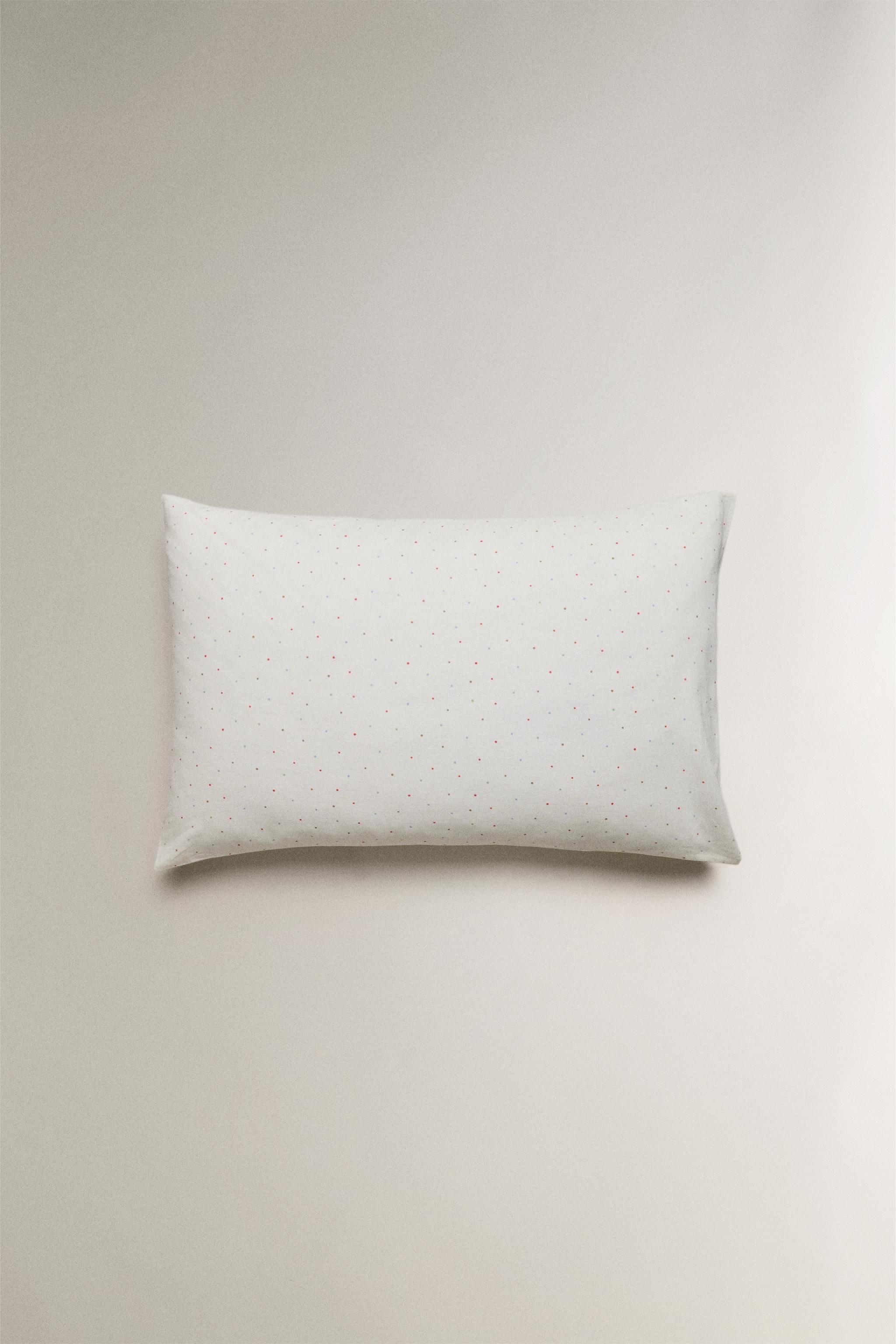 KIDS' POLKA DOT PILLOWCASE