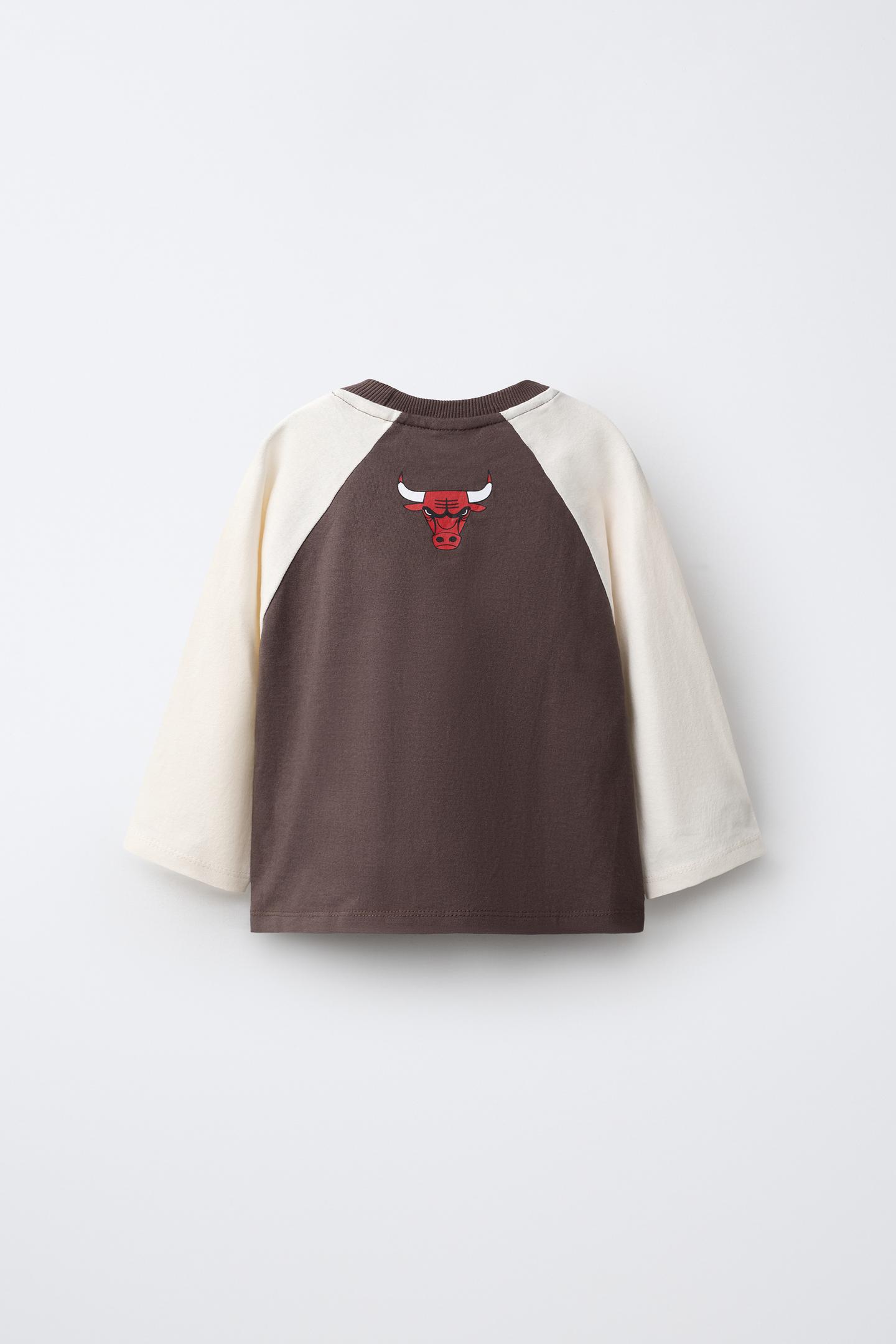 Детская футболка Zara NBA Chicago Bulls Raglan, цвет: Тёмный коричневый — фото 2