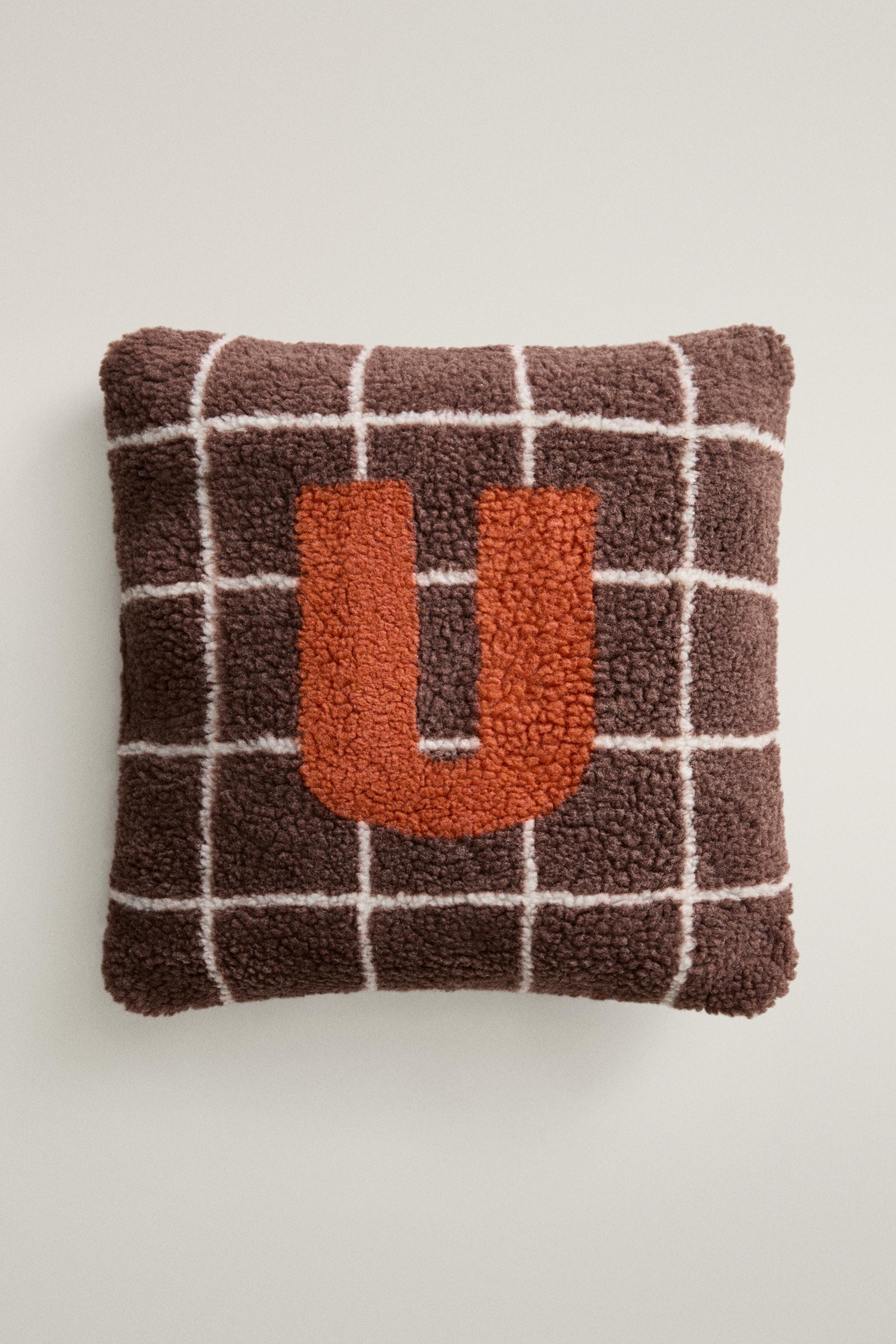 CHILDREN'S FAUX SHEARLING CUSHION WITH U — Brown