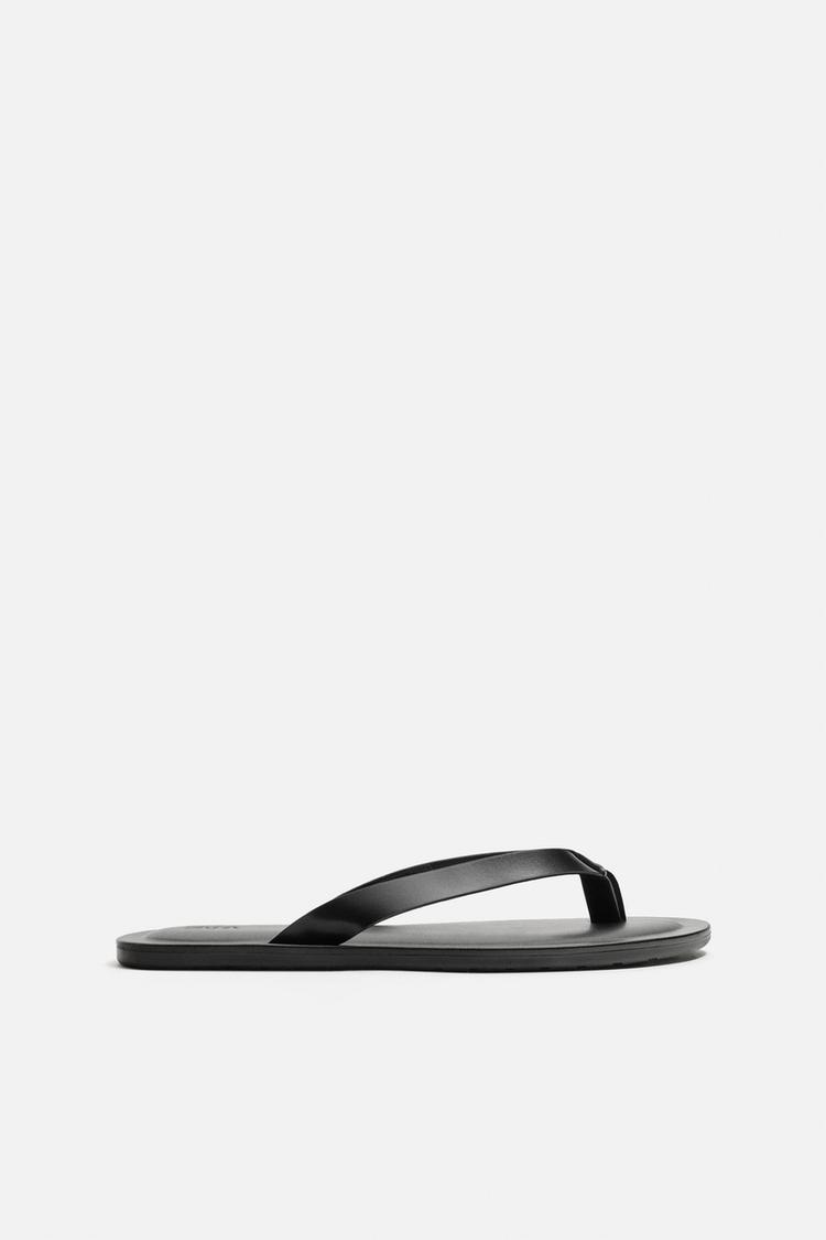 STRAPPY SANDALS