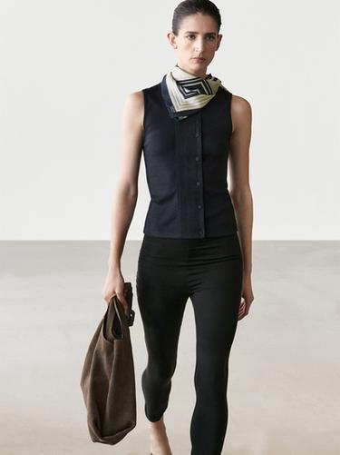 Top à patte de boutonnage en coton mélangé - Bleu marine de Zara