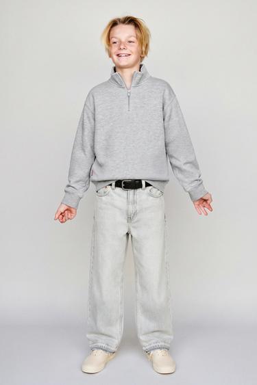 Zaras UTSVÄNGDA JEANS MED FRANSAR - Grå
