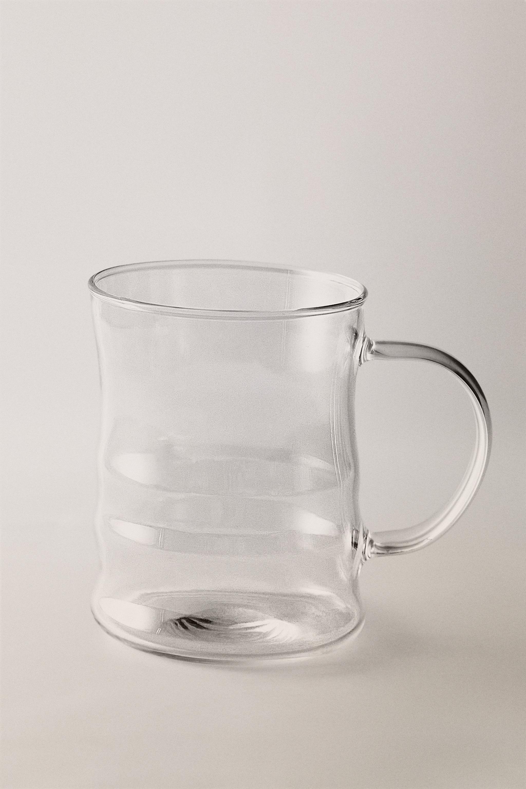 EMBOSSED BOROSILICATE GLASS MUG — Transparent