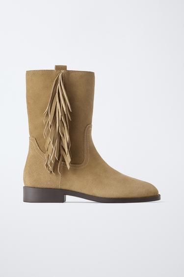 BOTA SERRAJE FLECOS - Beige de Zara