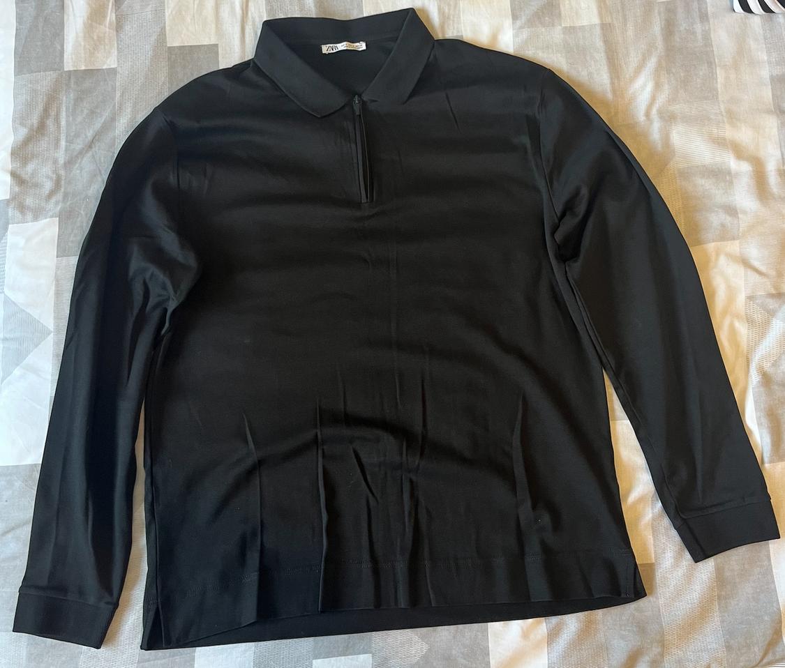 QUARTER-ZIP POLO SHIRT