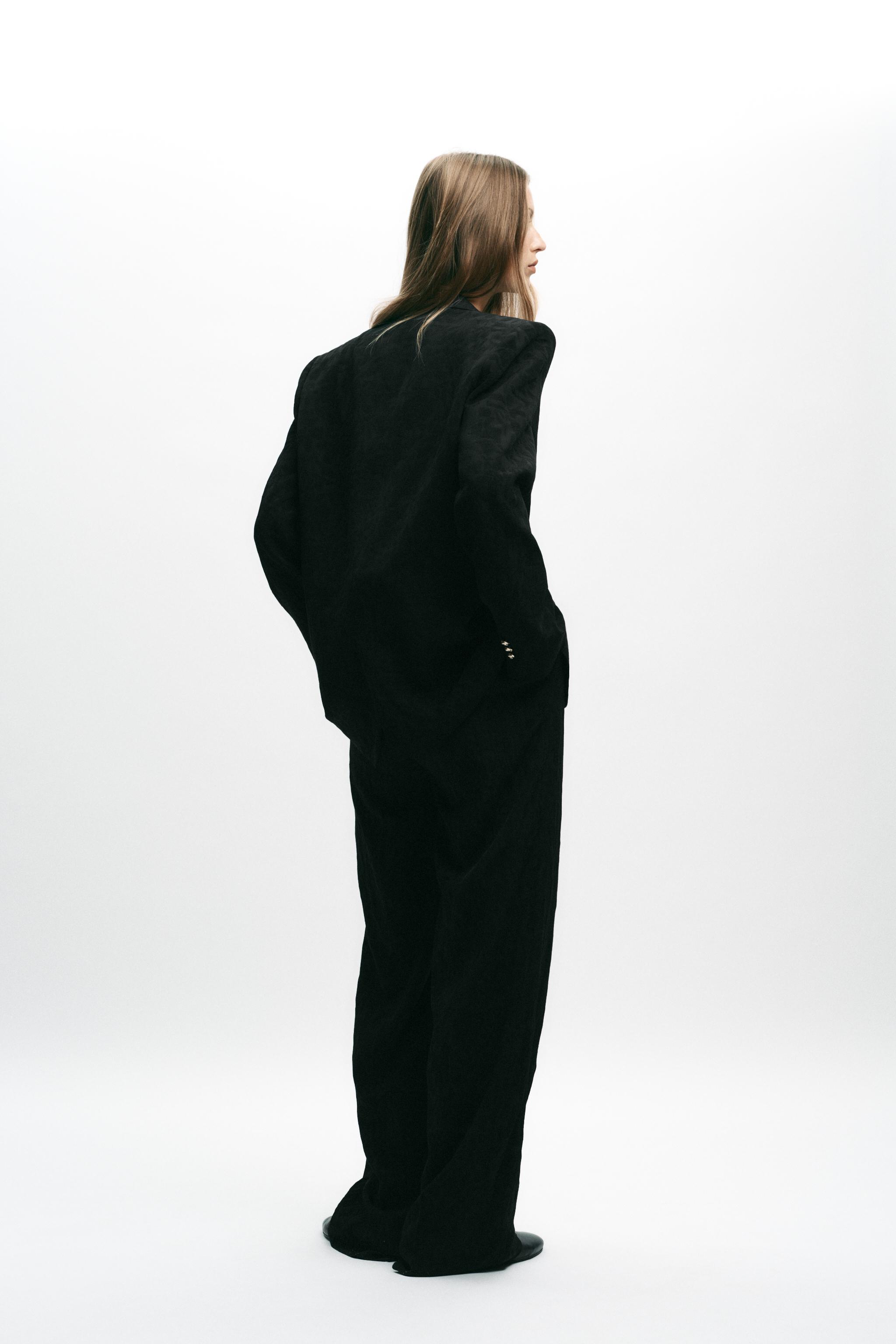 JACQUARD BLAZER WITH SHOULDER PADS
