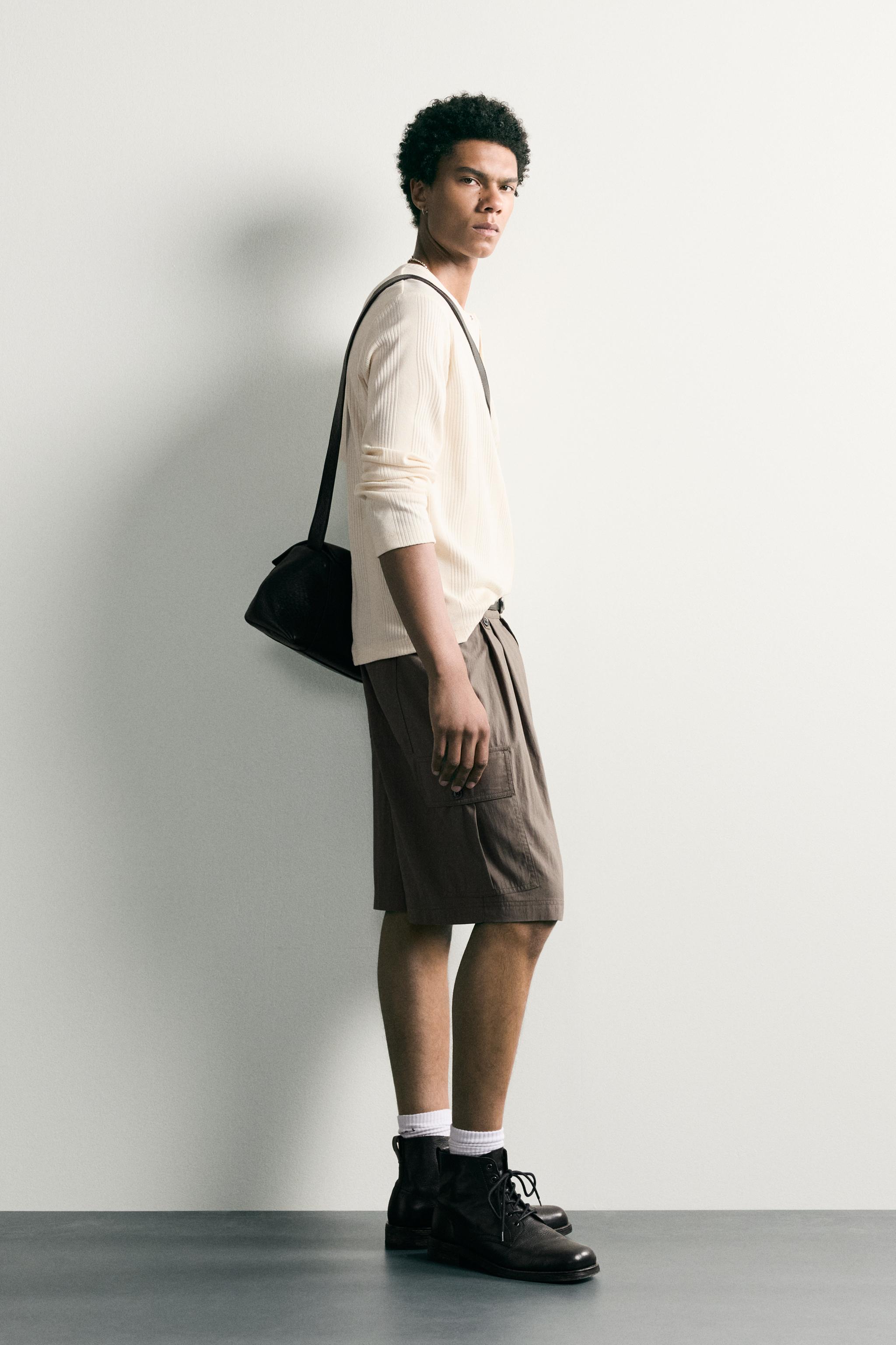 RELAXED FIT PLEATED CARGO SHORTS