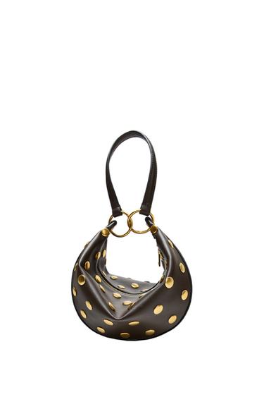 BOLSO MULTIPOSICIÓN TACHAS - Marrón de Zara