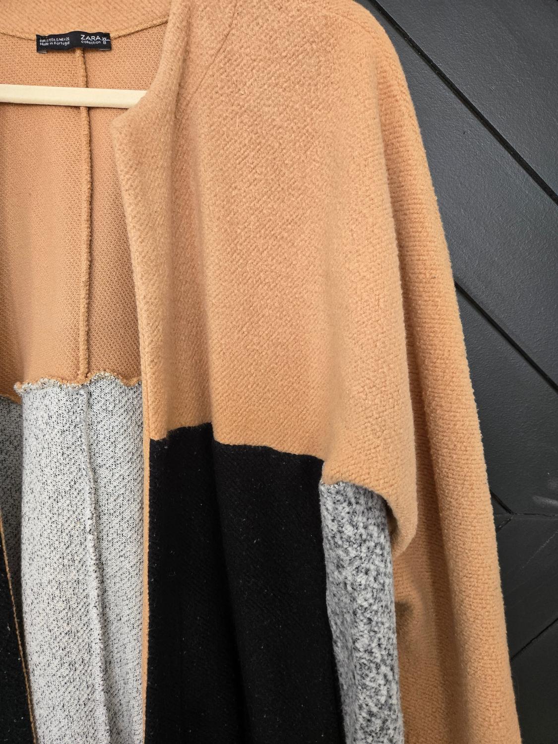 COLOR BLOCK CARDIGAN - Image 2