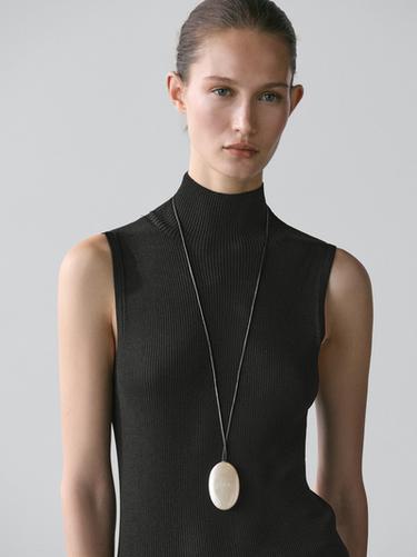 Robe midi en maille contrastante - Noir de Zara