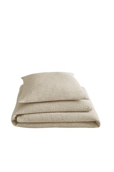 MINI WAFFLE KNIT BEDSPREAD - Light grey by Zara