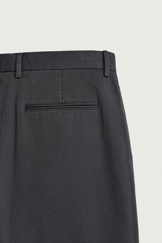 PANTALON CHINO À PLIS AARON LEVINE X ZARA - Noir de Zara - Image 11