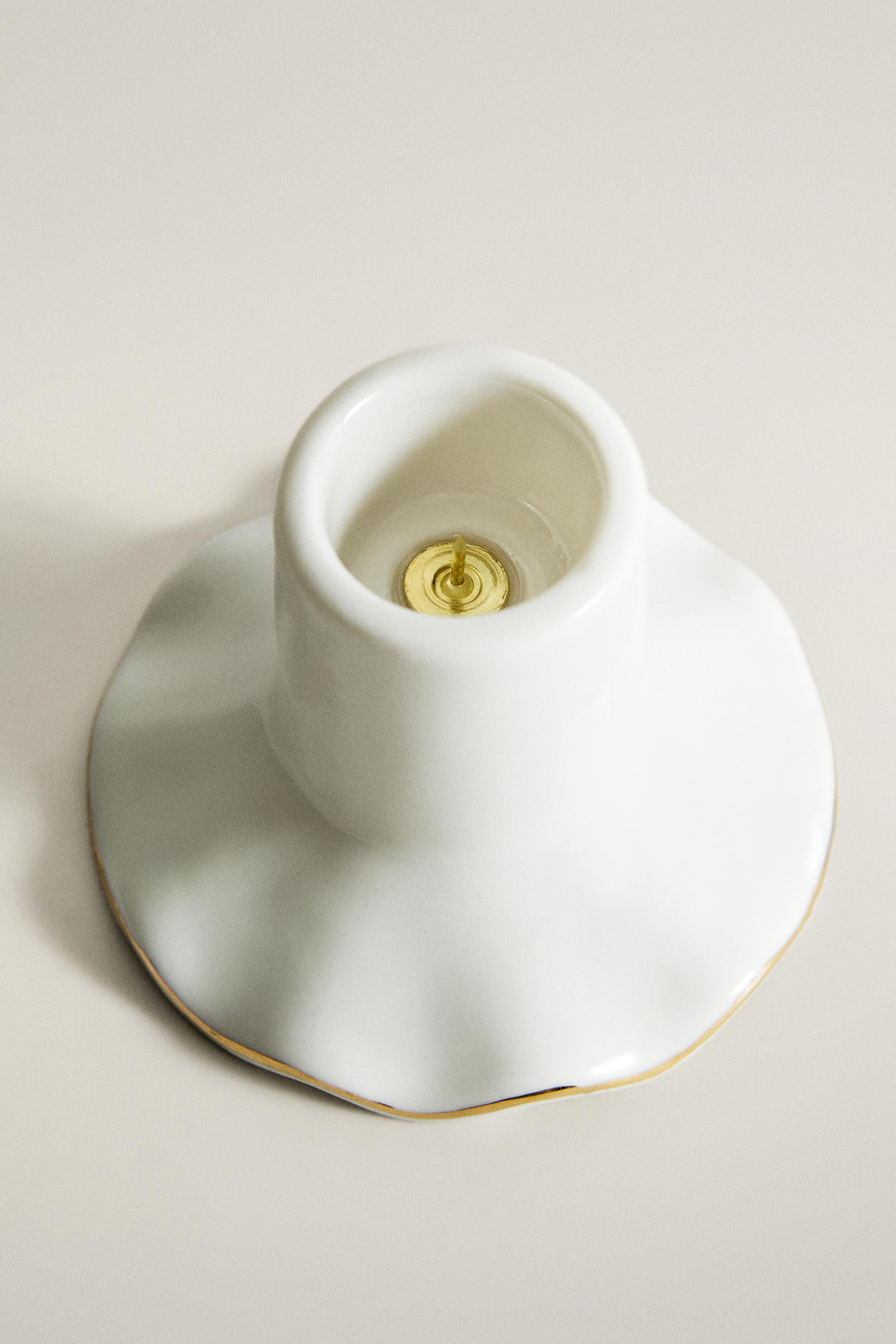 CERAMIC WAVY EDGE CHRISTMAS CANDLESTICK