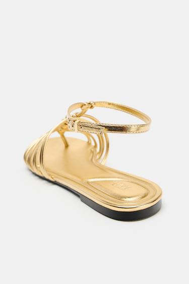 SANDALES PLATES EFFET MÉTALLISÉ - Or de Zara - Image 5