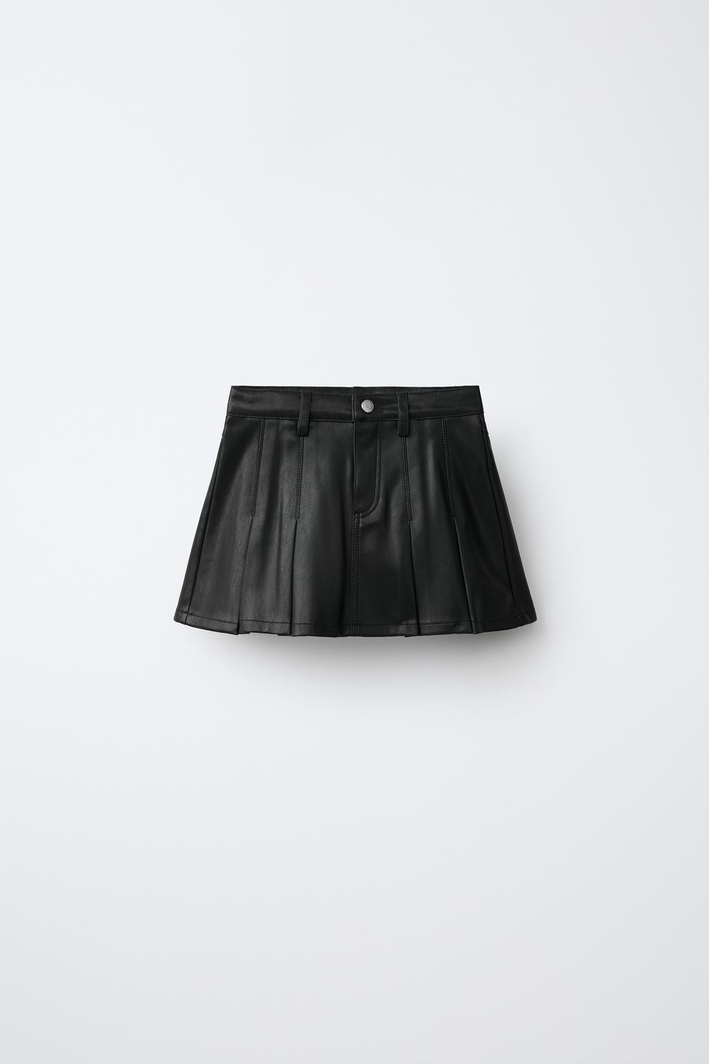 LEATHER EFFECT PLEATED SKIRT