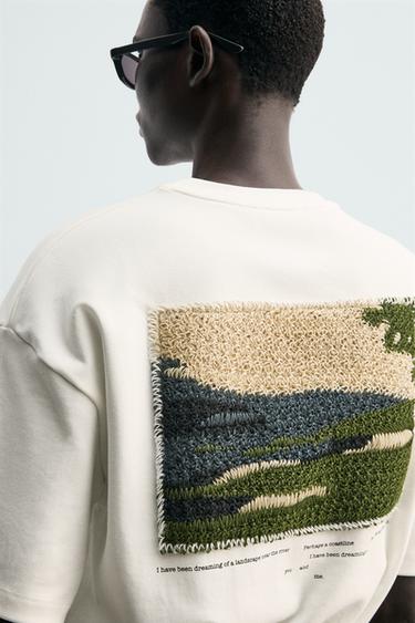 T-SHIRT WITH CONTRAST TEXTURED PATCH - White by Zara - Image 5