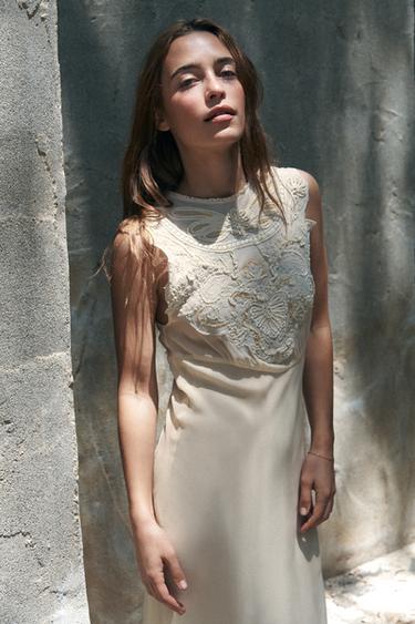 VESTIDO BORDADOS ABALORIOS LIMITED EDITION - Blanco roto de Zara