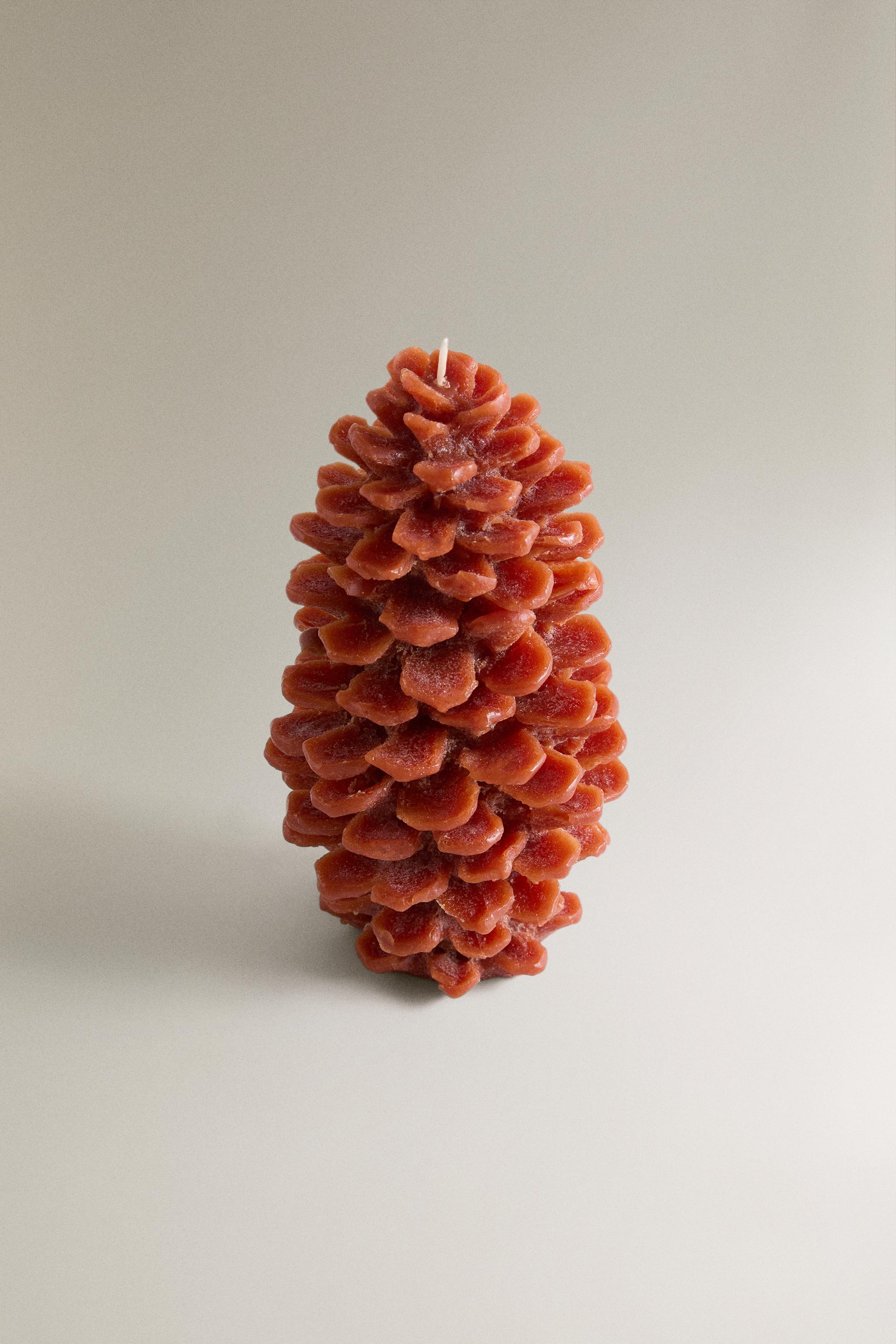 LARGE PINE CONE PUMPKIN SPICE SCENTED CANDLE — Pumpkin