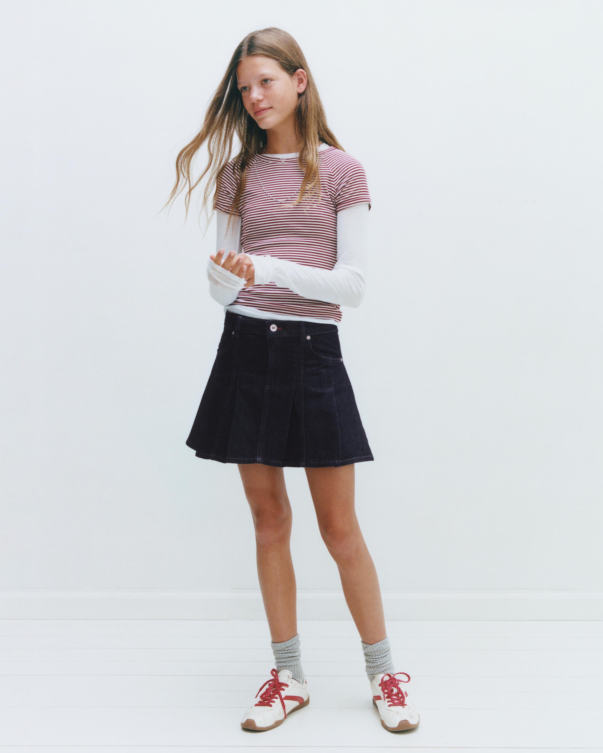 PLEATED DENIM SKIRT — Blue