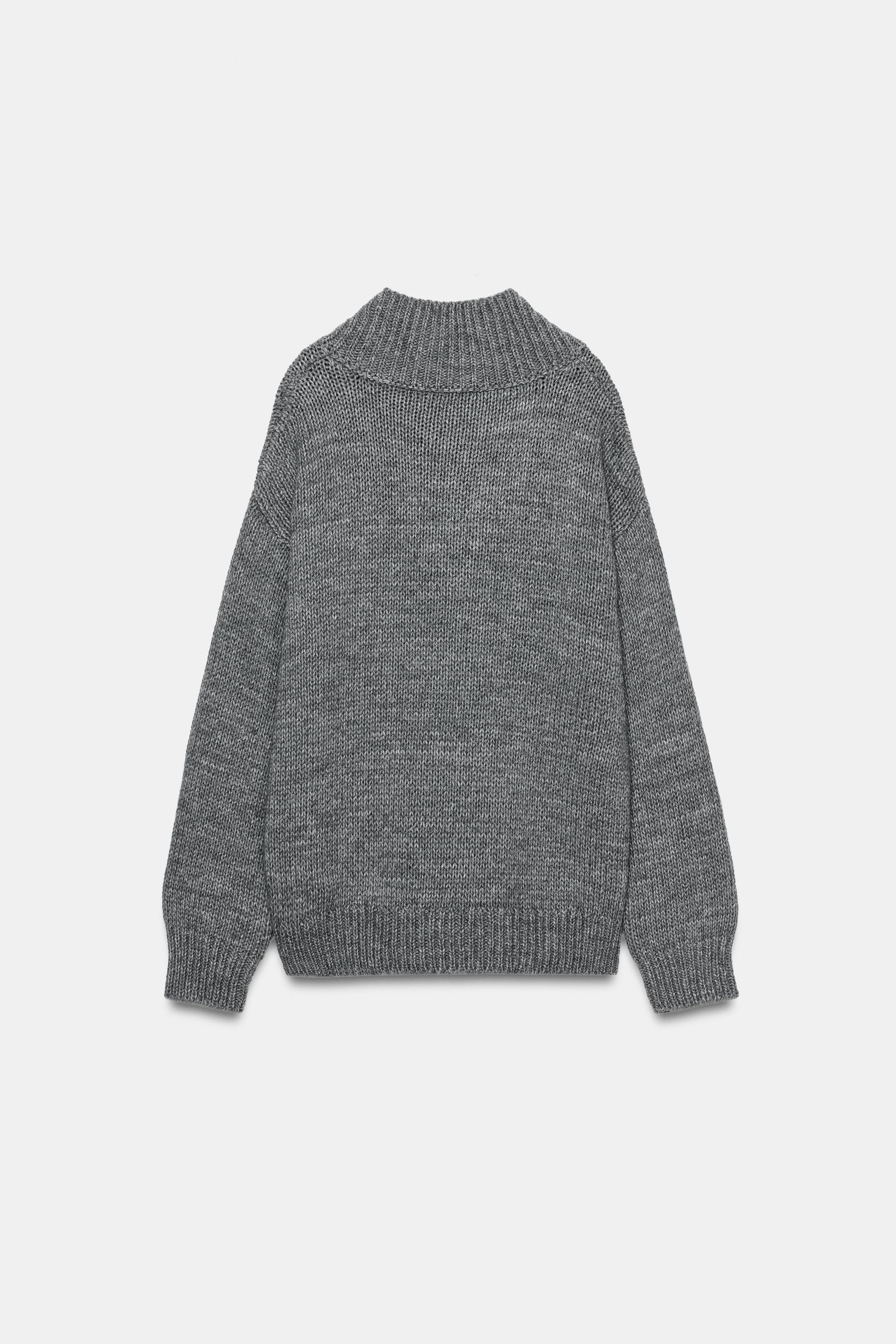 V-NECK KNIT SWEATER