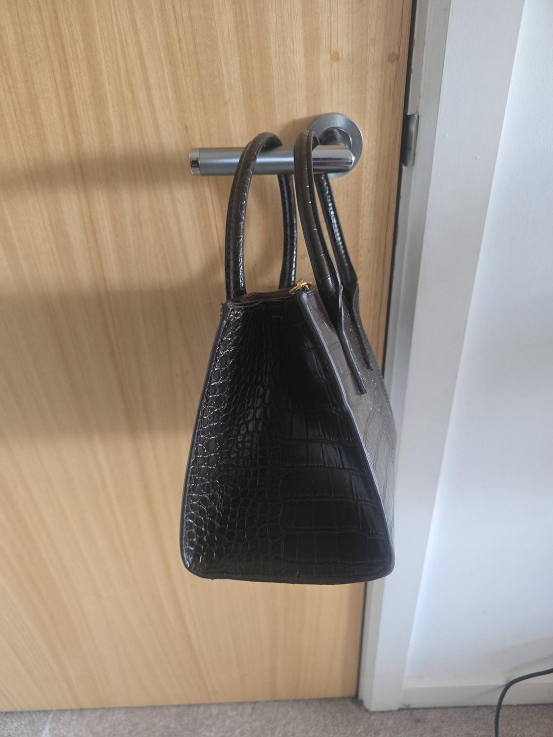 EMBOSSED MINI CITY BAG - Image 2