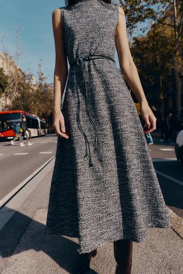 Zara TEXTURED BELTED DRESS - Black / White