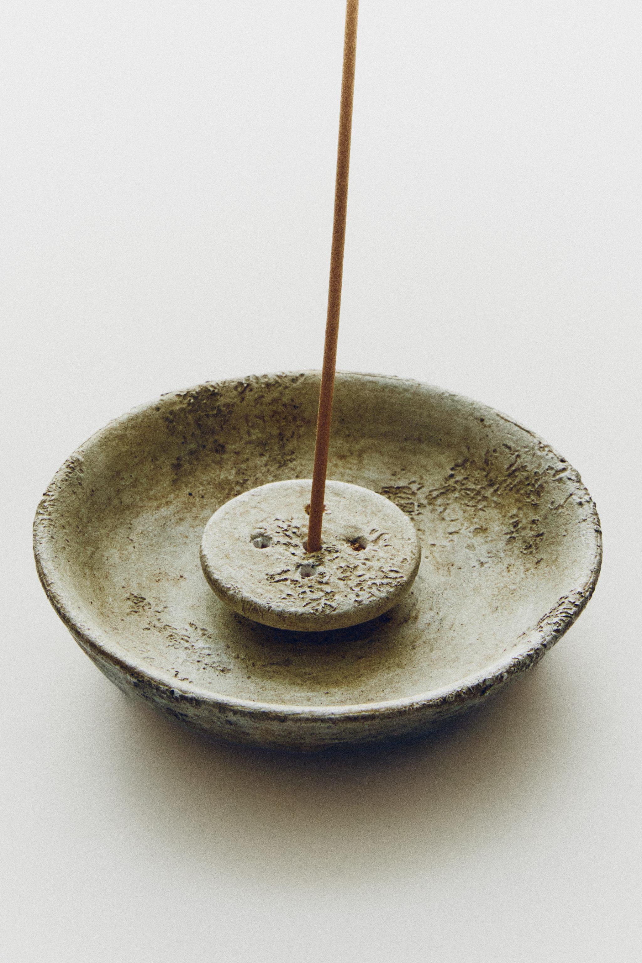 CERAMIC INCENSE BURNER DISH - Mustard | ZARA United Kingdom