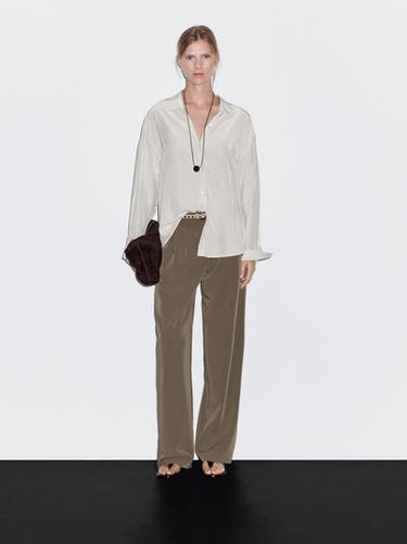 Pantalon fluide wide leg à pinces - Noir or de Zara