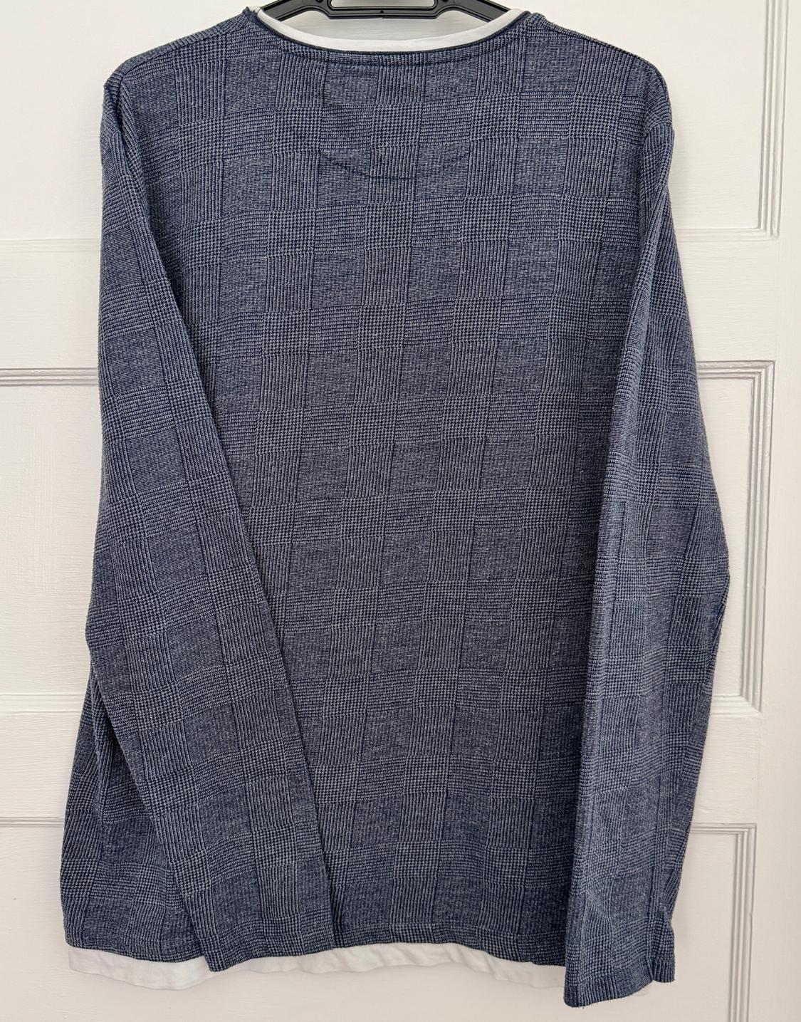 T-SHIRT WITH CONTRASTING UNDERSHIRT - Image 3