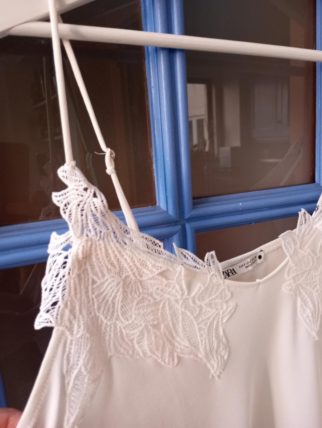 LACE-TRIMMED CAMISOLE TOP - Image 4