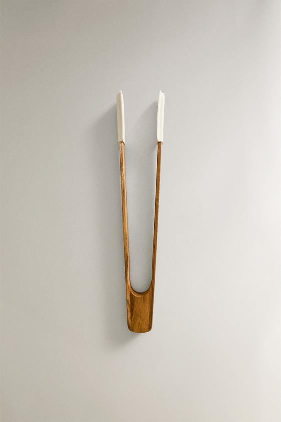 SILICONE AND WOODEN TONGS
