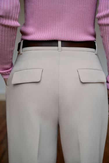 PANTALON À PINCES ET CEINTURE - Camel clair de Zara - Image 3