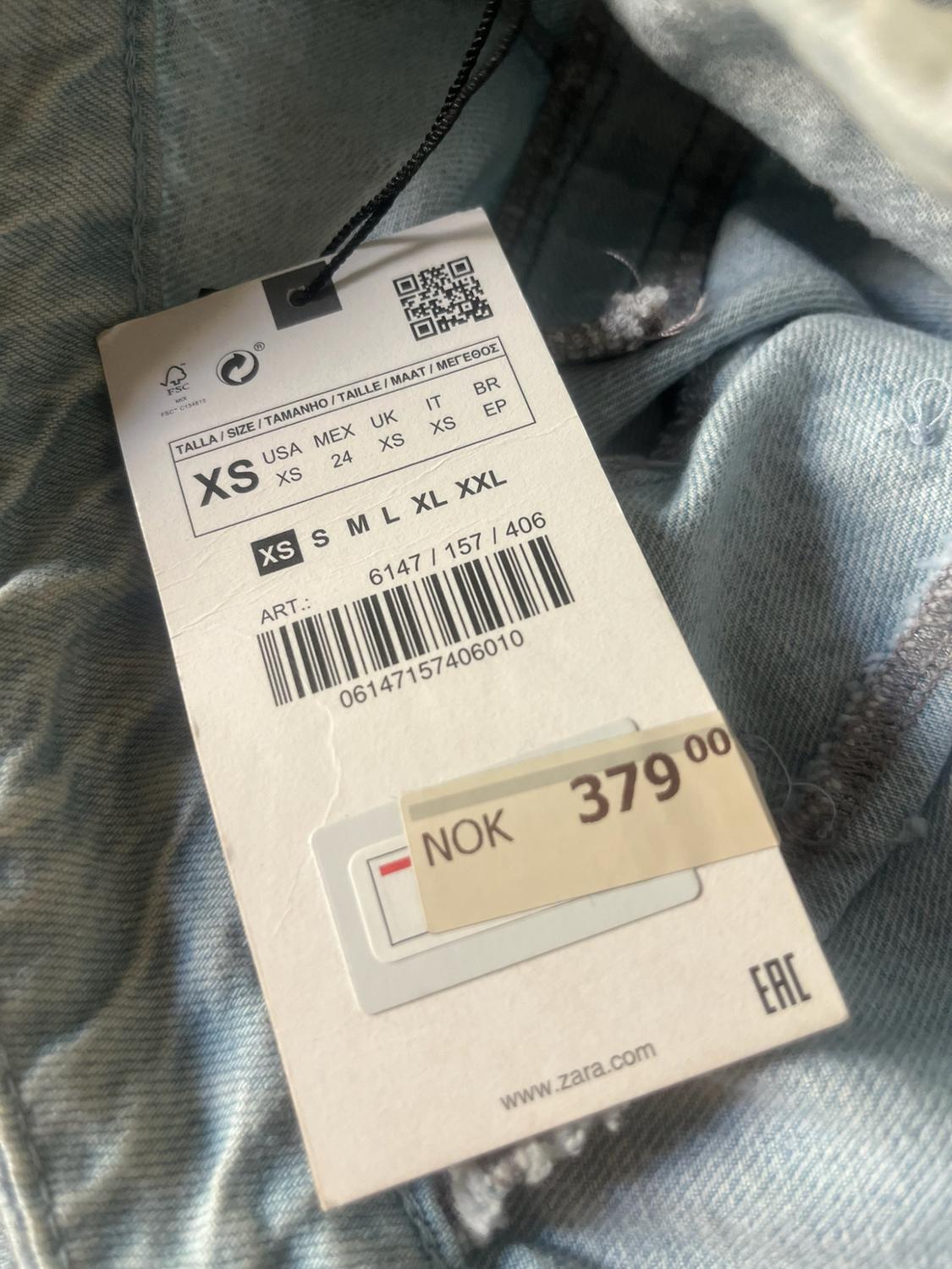 STRAIGHT FIT TROUSERS WITH GOLDEN BUTTONS - Image 6