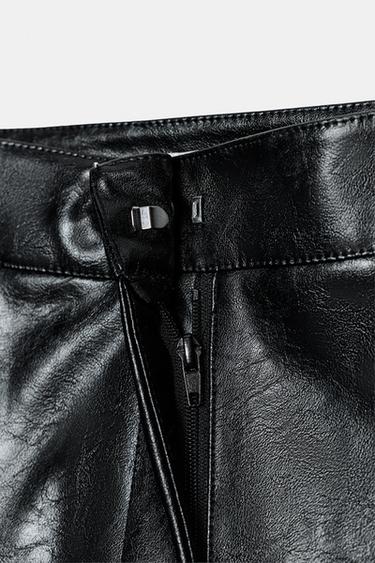 SHORT LONG EN MATIÈRE SYNTHÉTIQUE - Noir de Zara - Image 6