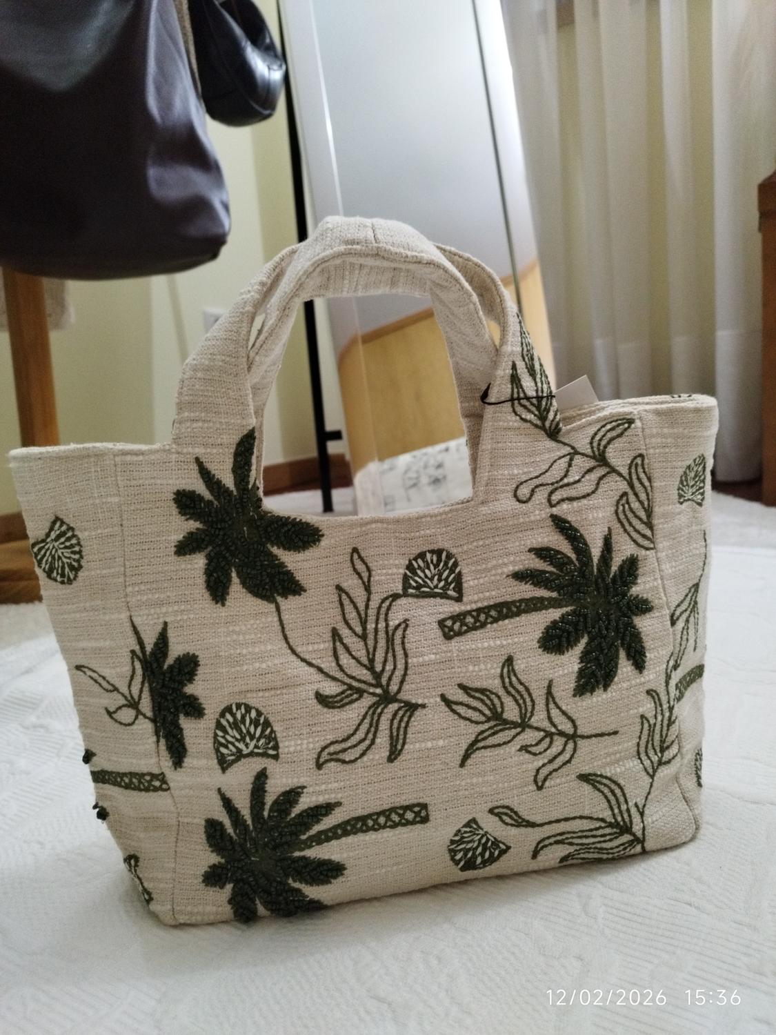 EMBROIDERED FABRIC TOTE BAG - Image 3