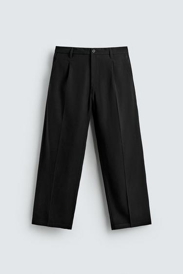 بنطلون منسدل فيت مريح بثنيات - أسود الخاص بـ Zara