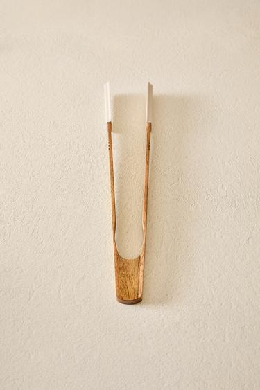 SILICONE TONGS - Cream by Zara