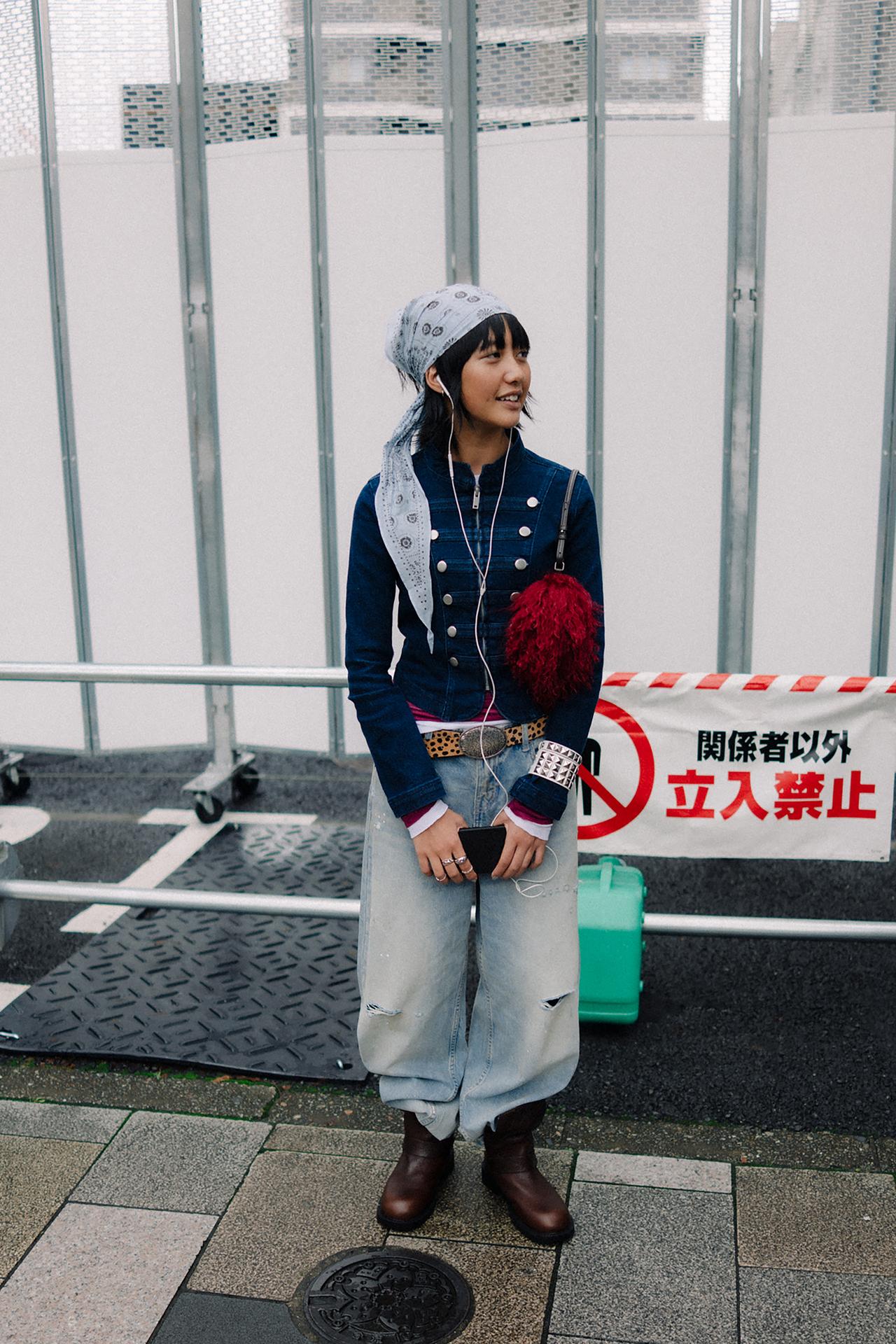 DISTRESSED BAGGY JEANS — Blue