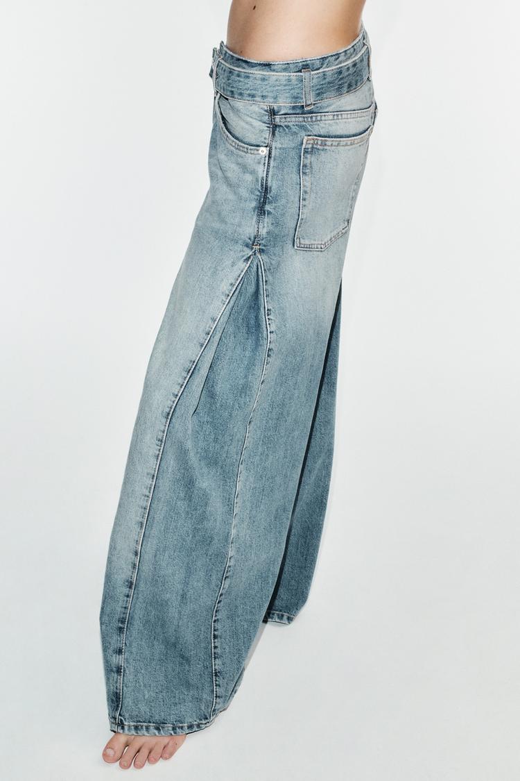 Jeans de cintura media con pliegues y cinturón TRF 5