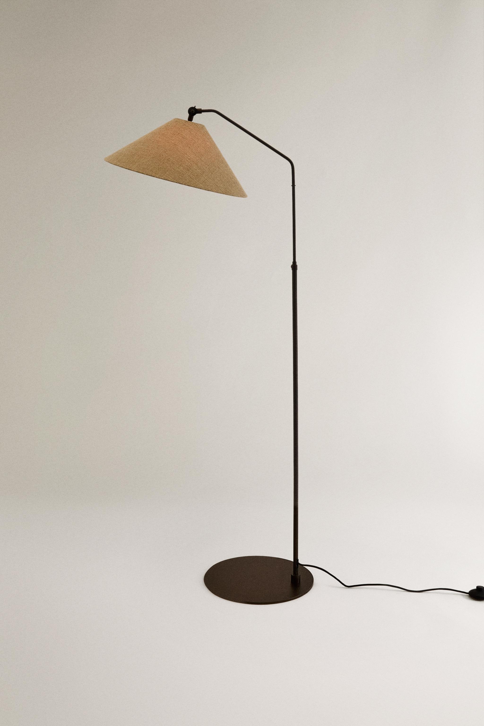 METAL FLOOR LAMP - Light beige | ZARA United States